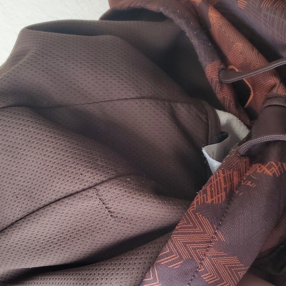 AND1 Hoodie Sweatshirt Mens Size XL Brown, Dark Orange Camo Pullover Bas… - Picture 13 of 13